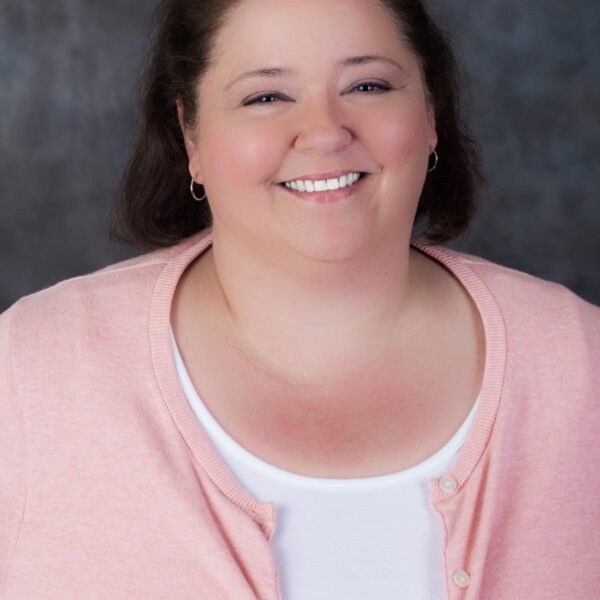 Kerri Ikenberry Headshot